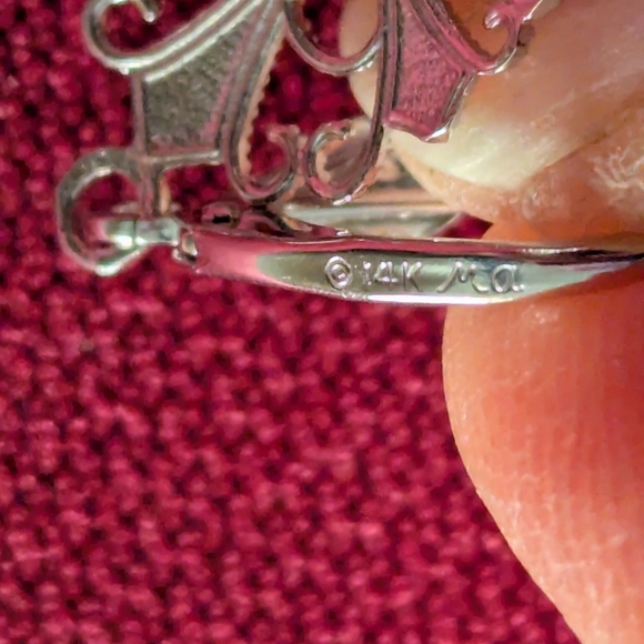 Elegant 14k White Gold Dangle Earrings - Picture 6 of 6